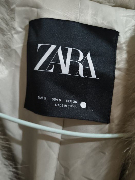 Скъсено палто с пух на Zara
