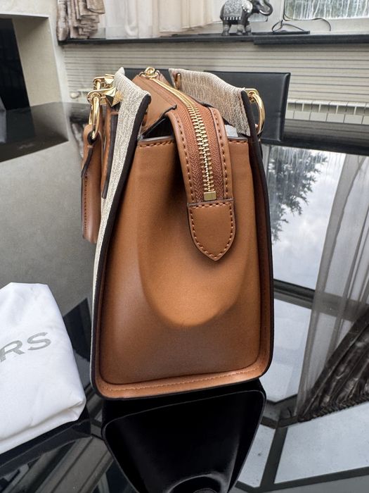 Michael Kors дамска чанта