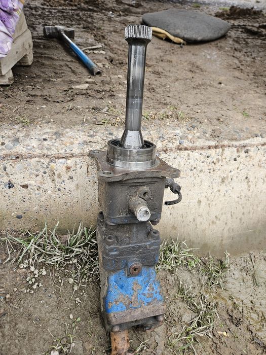 Ридравлика бак Насос Рено Тешка 460