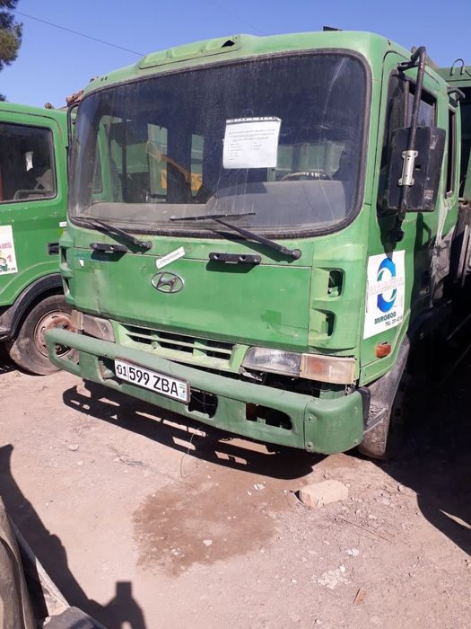 Продаётся фары от хюндай HD 120  ПОЛНЫЙ КОМПЛЕКТ ПРАВЫЙ И ЛЕВЫЙ ФАРЫ