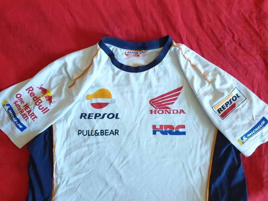 Tricou  de  barbati  -   100 lei.