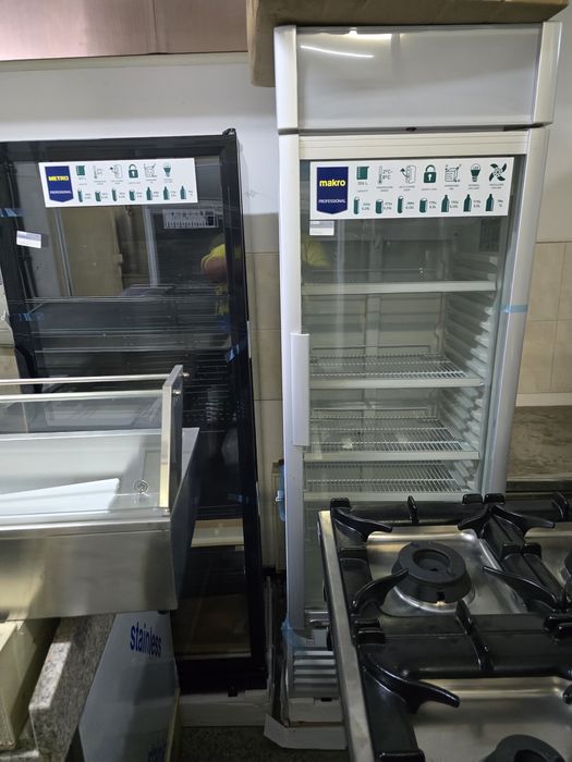 Хладилна маса  3врати,с гранит 2700лв