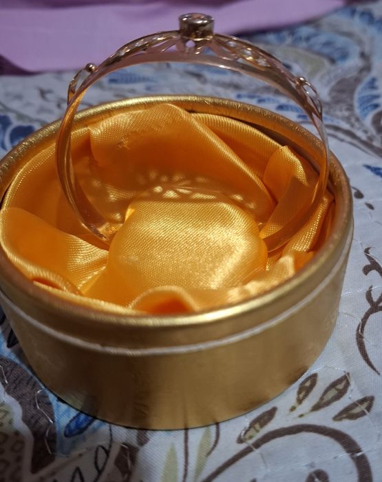 Продам золотой браслет