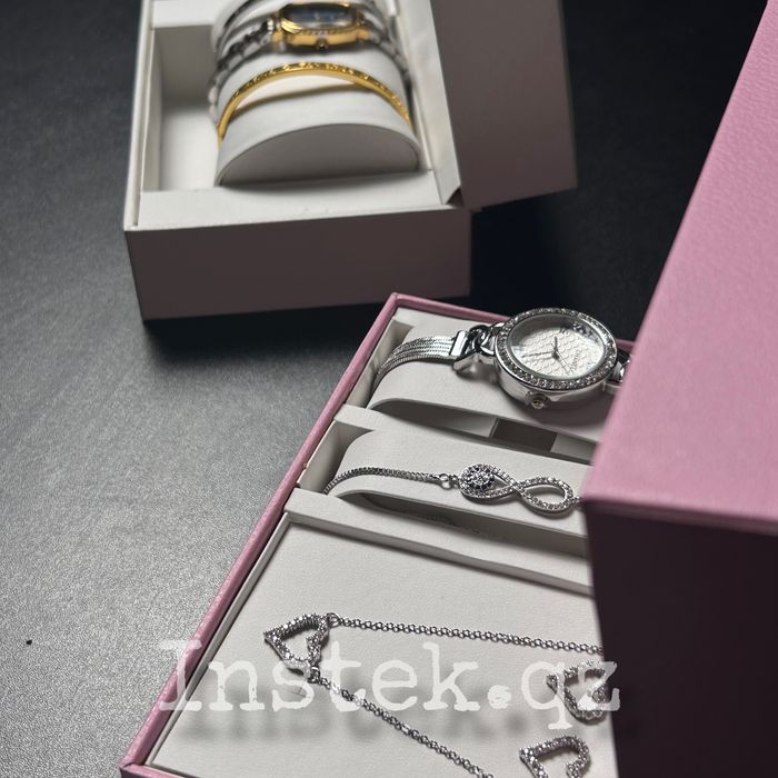 Часы для девушек, Женские часы. Комплект для девушки. Подарки девушке