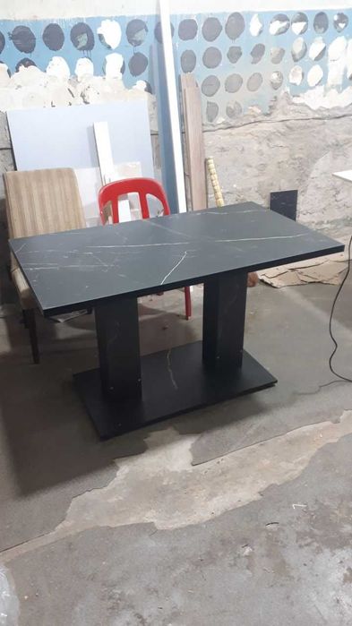 Стол кухонный, обеденный