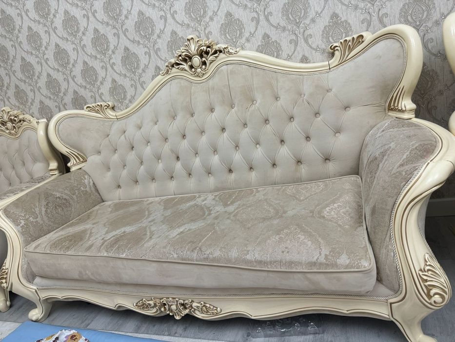 Диван прямой, 2 кресло в хорошем состаянии