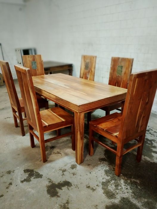 Масивни Маси и столове