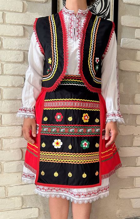 Народна носия-сукман