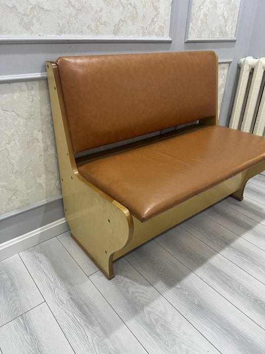 Кухонный мебель/ мини диван