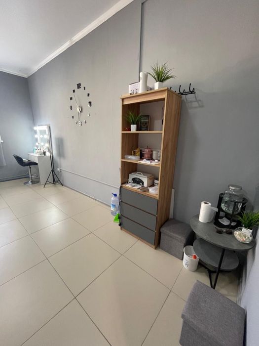 Сдам место в кабинете