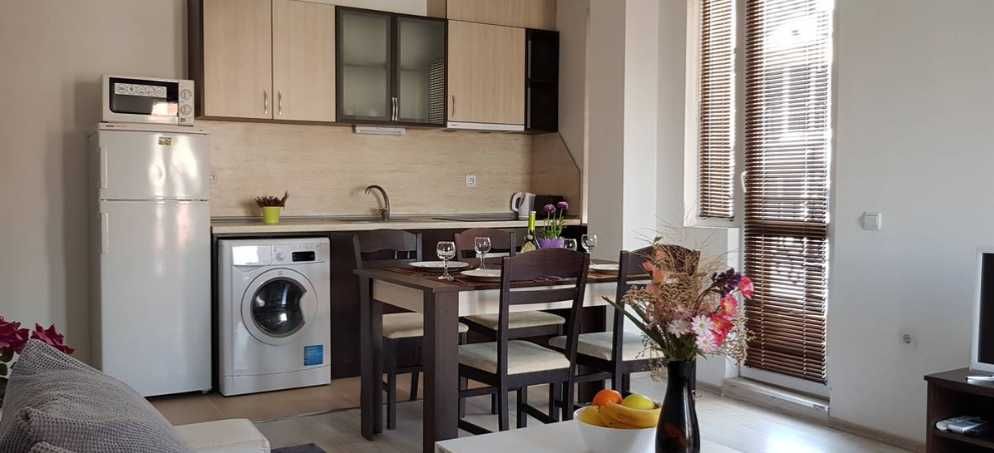 Дава се под наем Тристаен апартамент в Бургас, Лазур - 80 кв.м за 300 € - Снимка #13