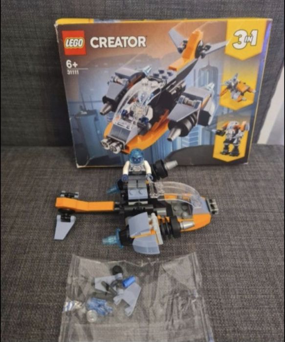 LEGO Creator 3 in 1 - Drona cibernetica 31111, 113 piese