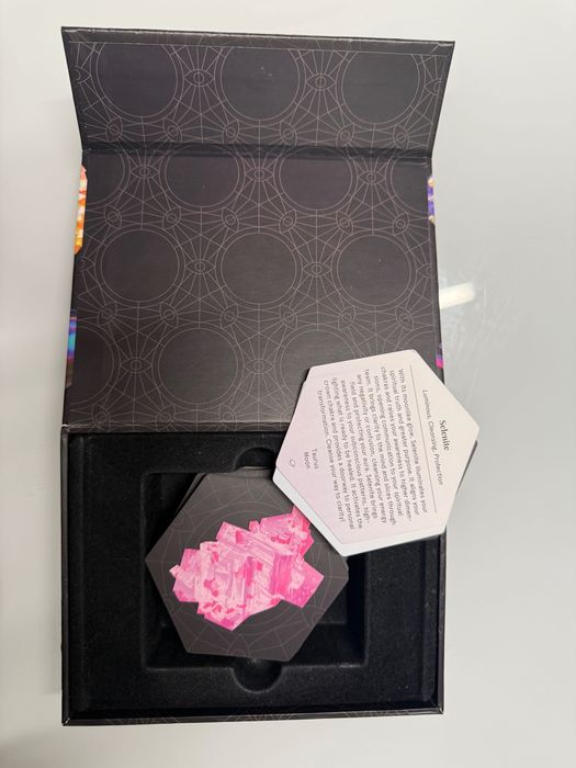 Карти с кристали