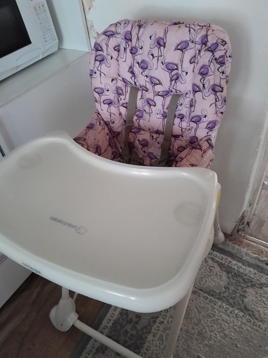 Продам стульчик для кормление!