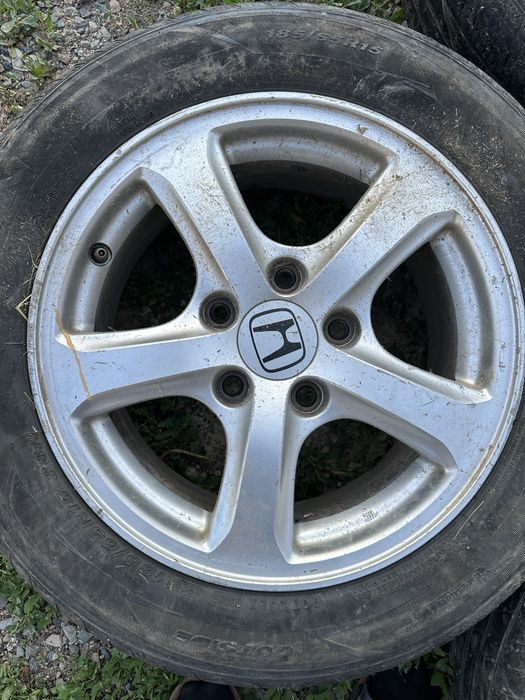 Диски с резиной оригинал Honda R15