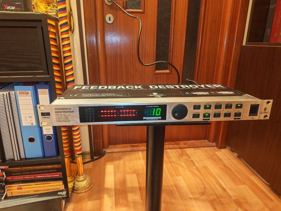 Behringer Feedback Destroyer Model DSP 1100,