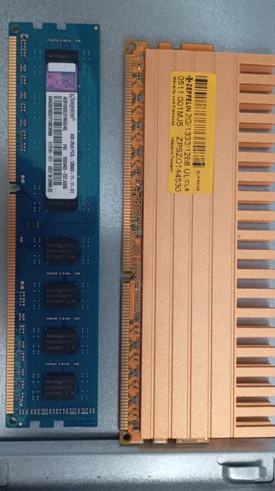 Две ОЗУ планки оперативная память
