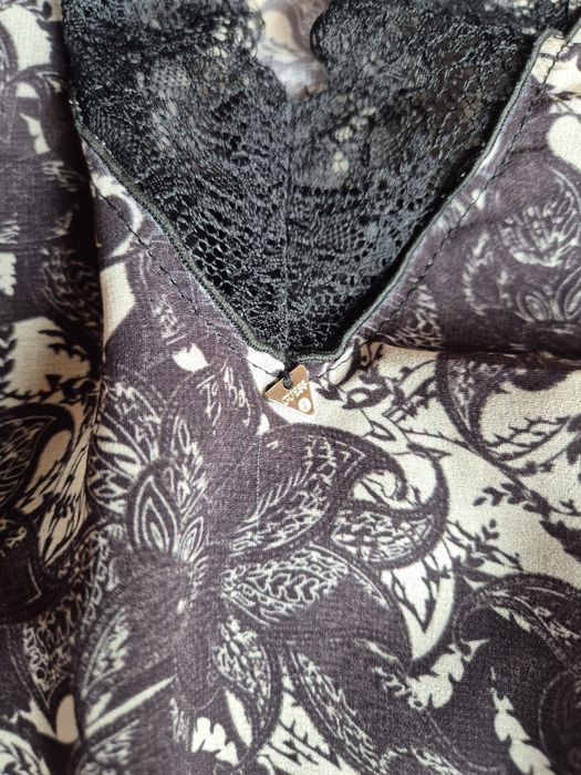 Дамска рокля Guess S размер