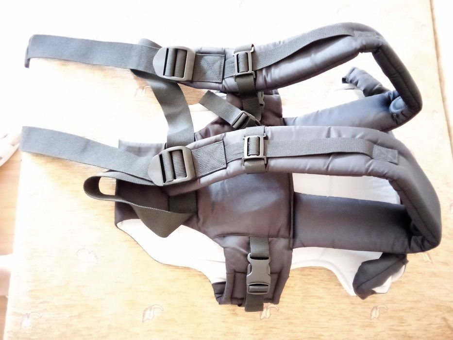 Бебешко Кенгуру Chipolino Comfy черно/сиво