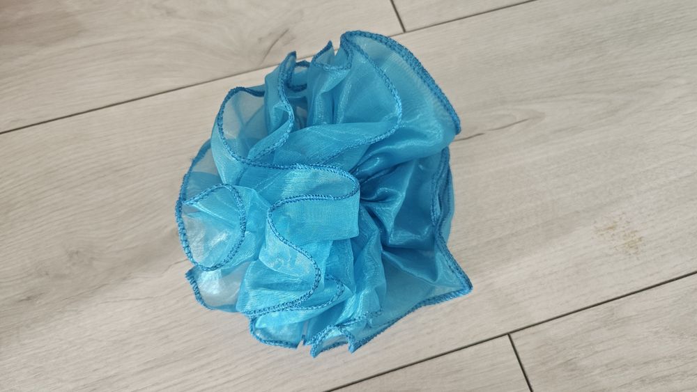 Продам бантик для девочки