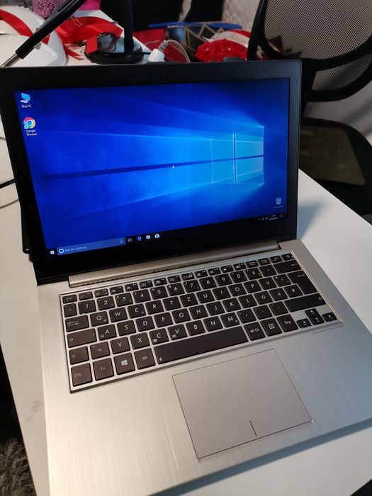 Asus i5 cu 6Gb RAM