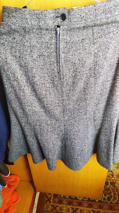 Okazie Costum Dama Lana si Poliamida Marimea 36