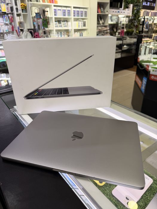 Macbook Pro 13 2019
