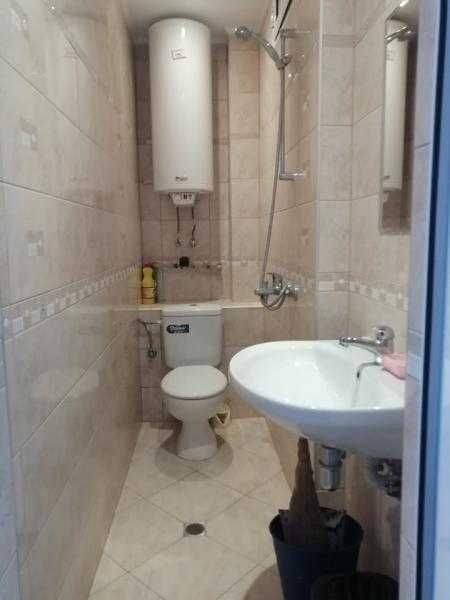 Дава се под наем Едностаен апартамент в Бургас, Център - 40 кв.м за 357 € - Снимка #3