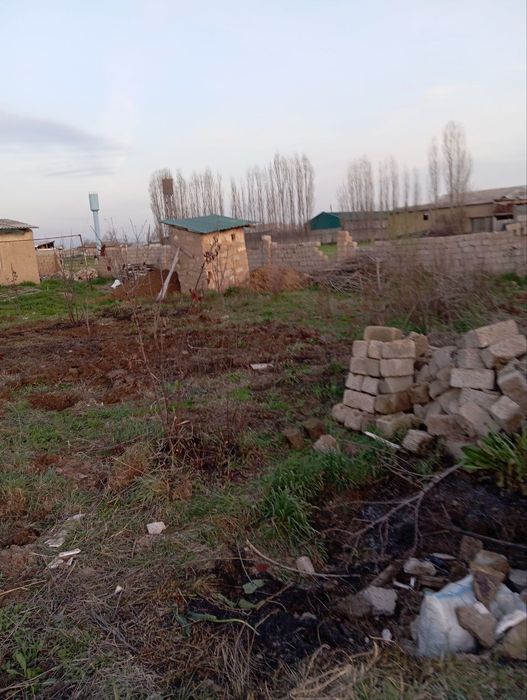 Уртасаройда  6 сотх ер сотилади Куйликдан 10 минутли йу́л