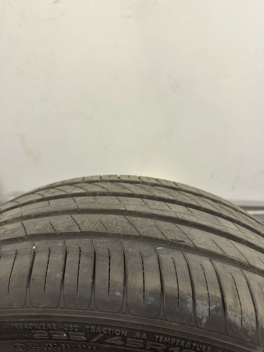 Set Anvelope Vara Primewell 235/45 R19