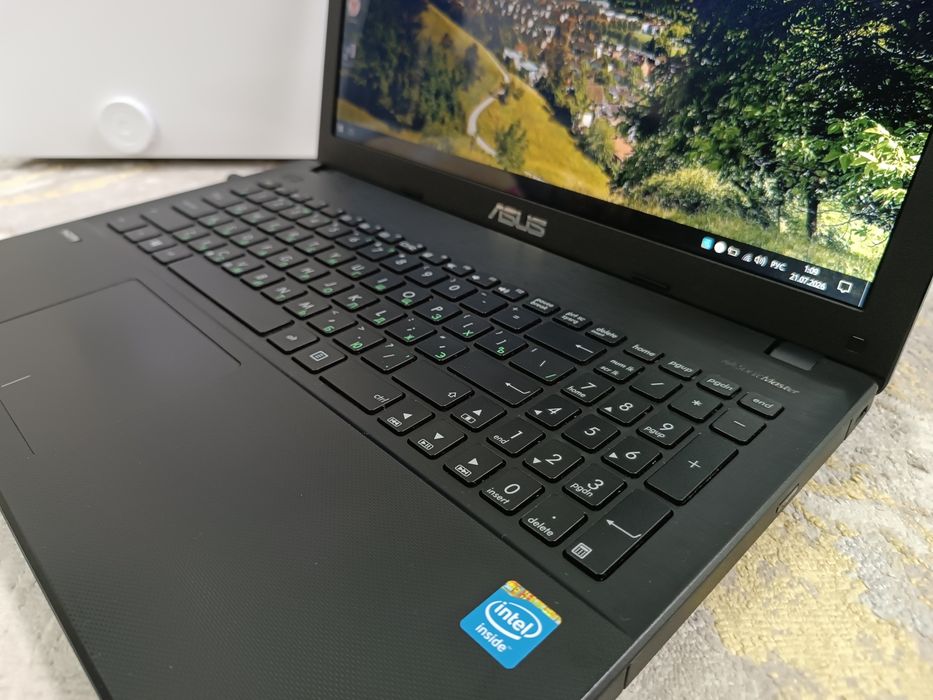 НОУТБУК Asus для работы и учёбы.