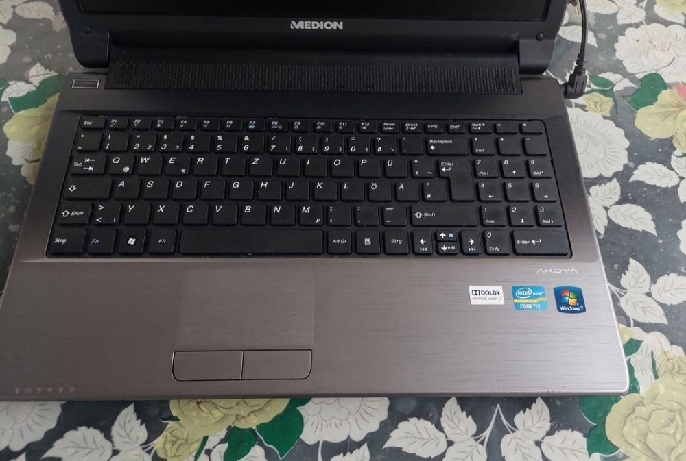 Laptop Medion Akoya i3