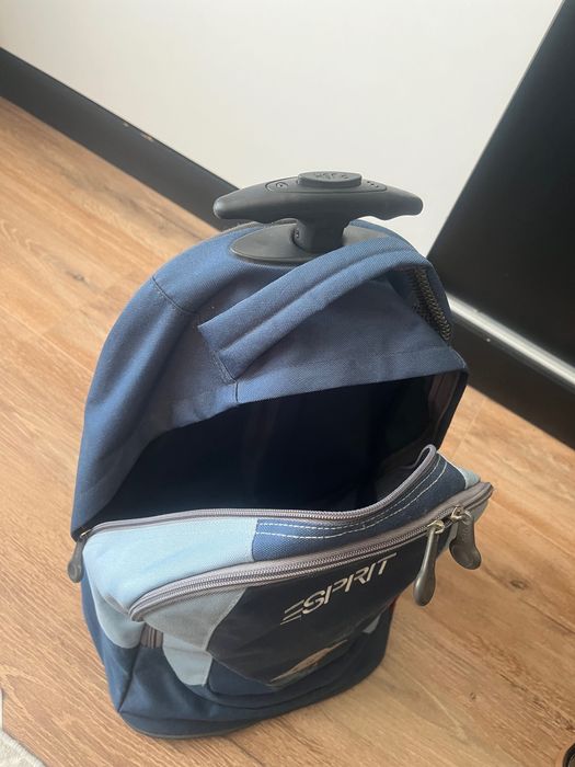 Ученическа раница с колелца