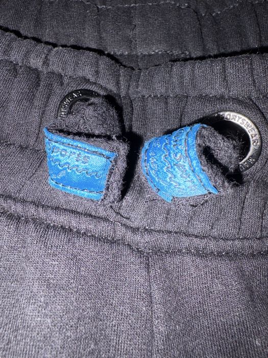 Pantalni scurti barbati .L