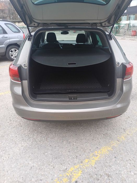 Продава се Опел астра перфектна