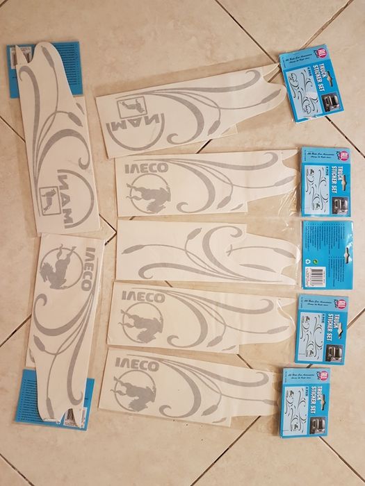 Stikere, abtibilduri, inscrisuri diferite marci