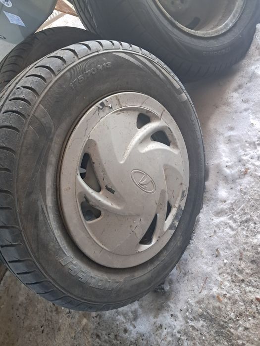 Продам на 13 летние комплект