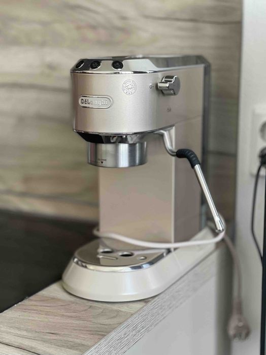 Рожковая кофеварка DeLonghi EC885.BG | Высшее качество| Гарантия