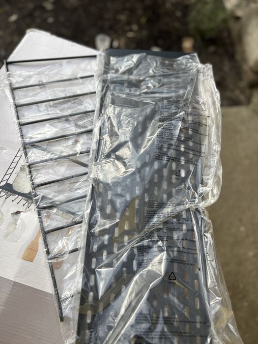 Rafturi de perete noi