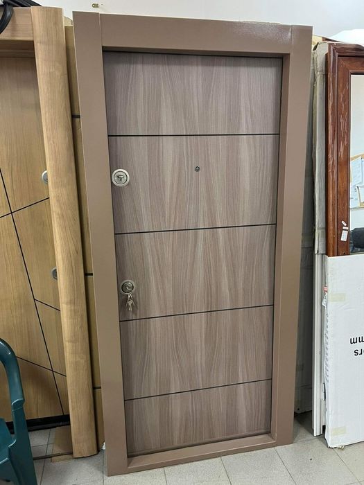 Евтини Блиндирани врати