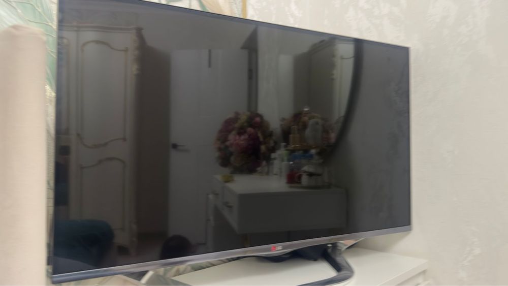 Телевизор LG смарт