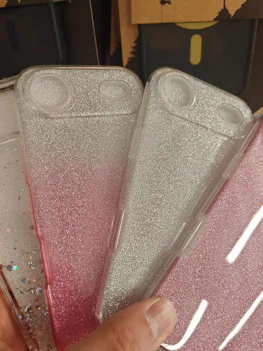 IPhone Air блестящи гърбове