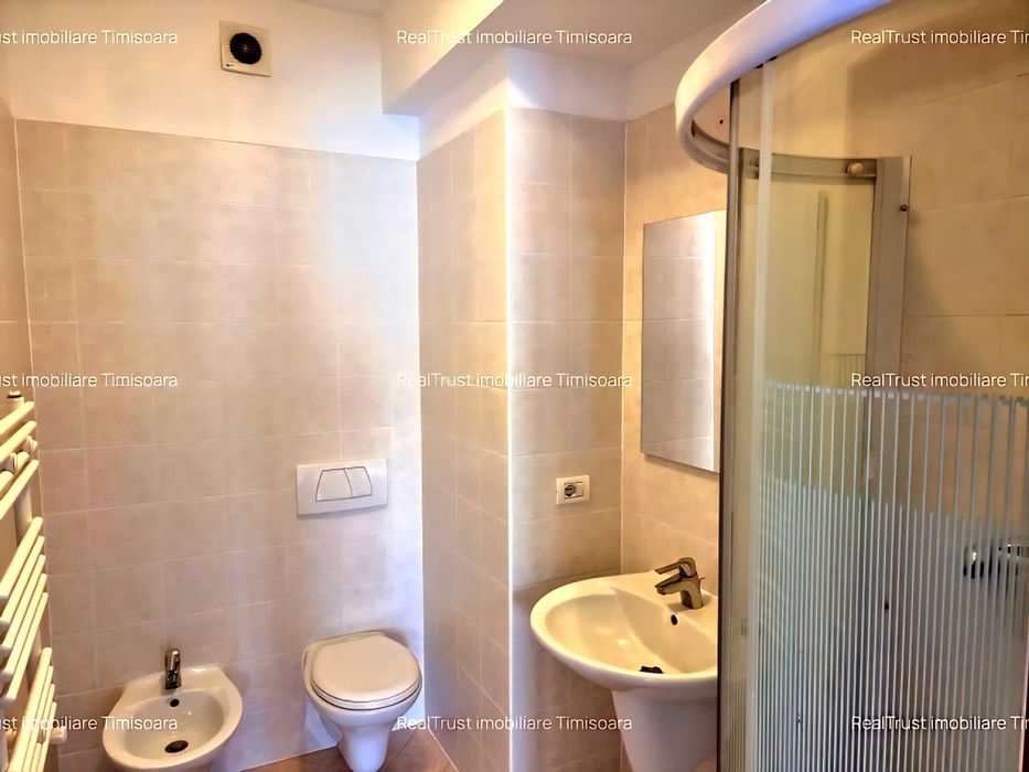Ansamblul Rezidențial RING. Apartament spațios, zona Torontalului, et.2, parcare