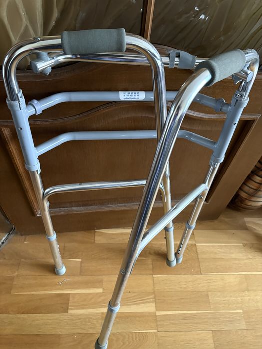 Продам ходунки для взрослых