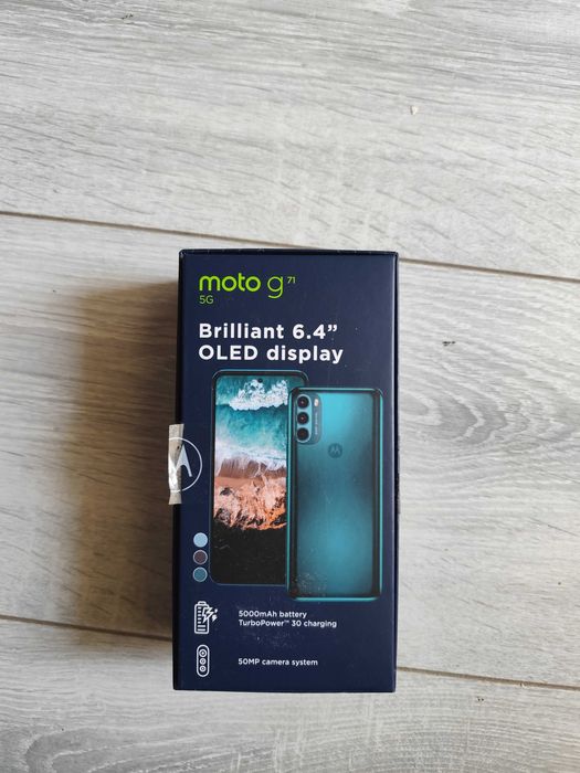 Телефон Motorola g71