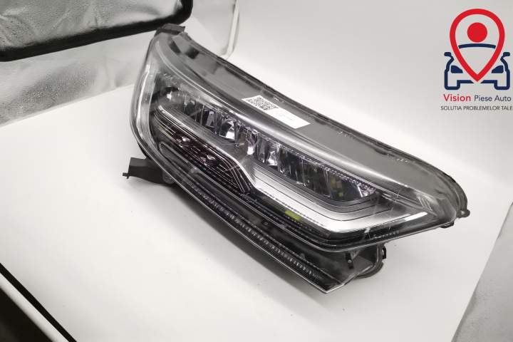 Десен фар Оригинален Лед Авариран Хонда КР-В / Honda CR-V [Повреден ор