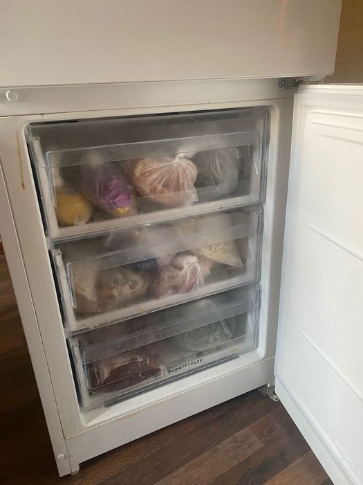 Холодильник Indesit