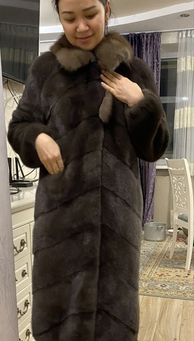 Продам шубу с соболем