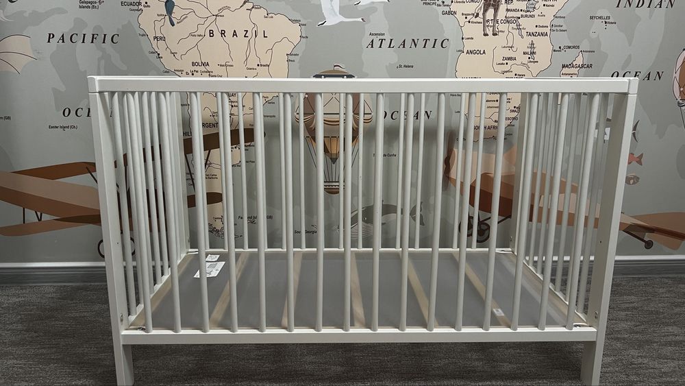 Pătuţ alb 60x120 cm+ saltea din nunca de cocos