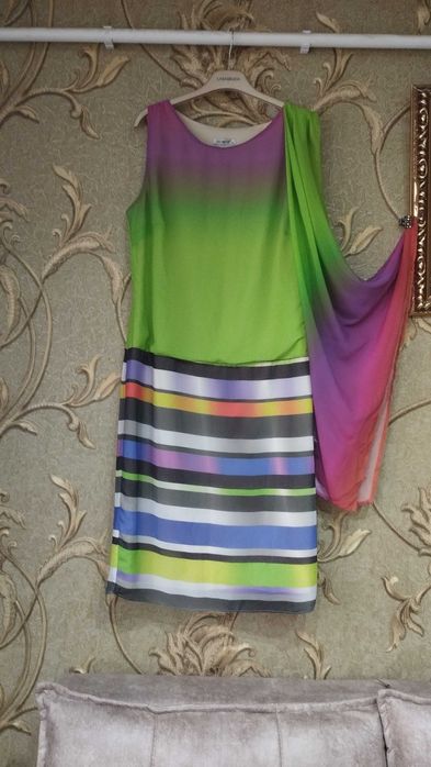 Продам Платье новое